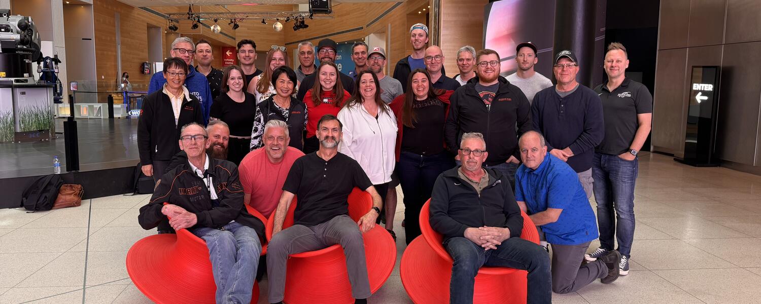 Oval Staff