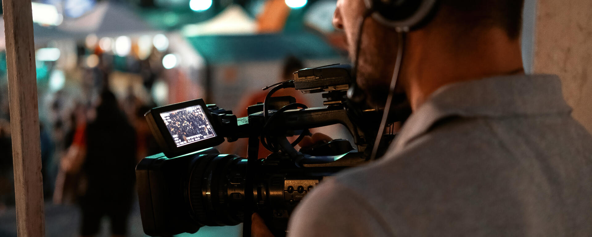Crowd Release/Notice of Filming and Photography