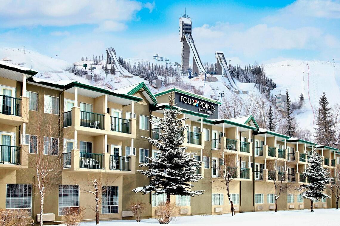 Four Points By Sheraton Hotel & Suites Calgary West