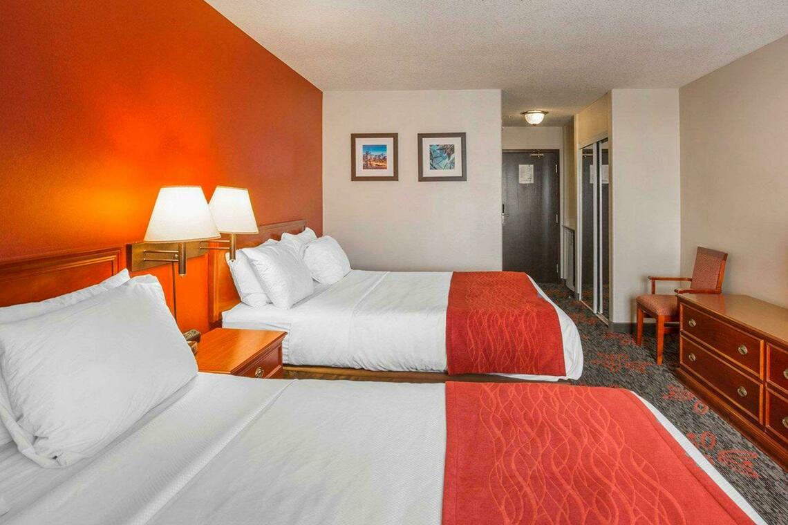 Comfort Inn & Suites