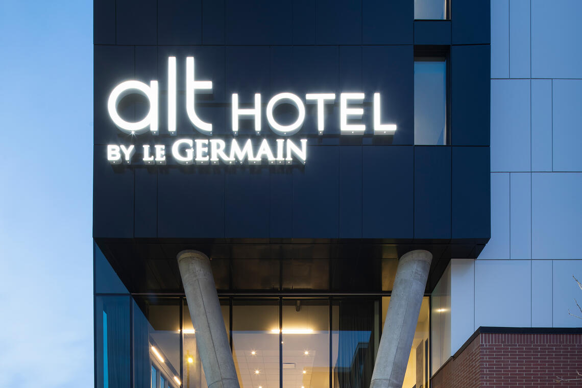 Alt Hotel Outside