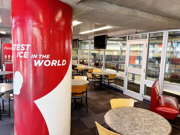 Oval Lounge